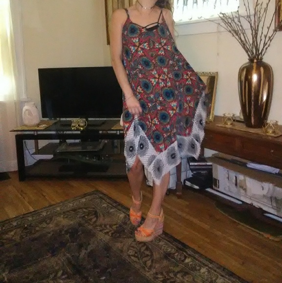 Dress - Picture 5 of 5